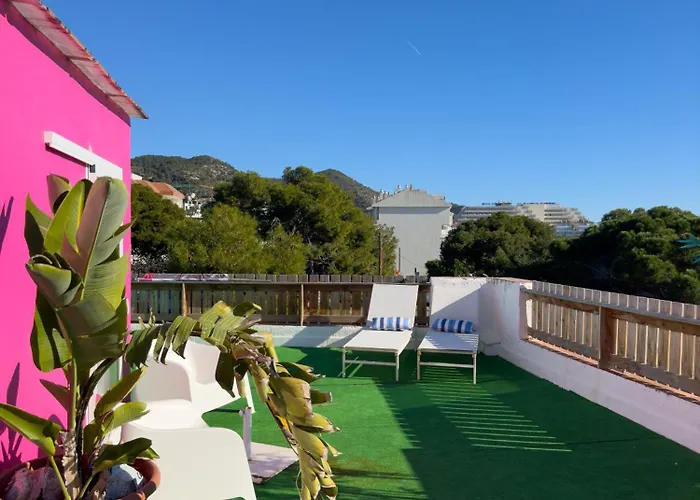 Sitges Beach Hostal * Σίτζες