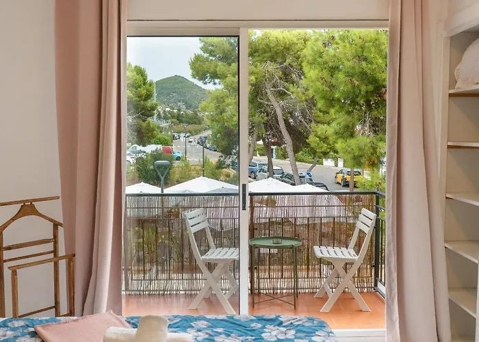 Penzion Sitges Beach Hostal *