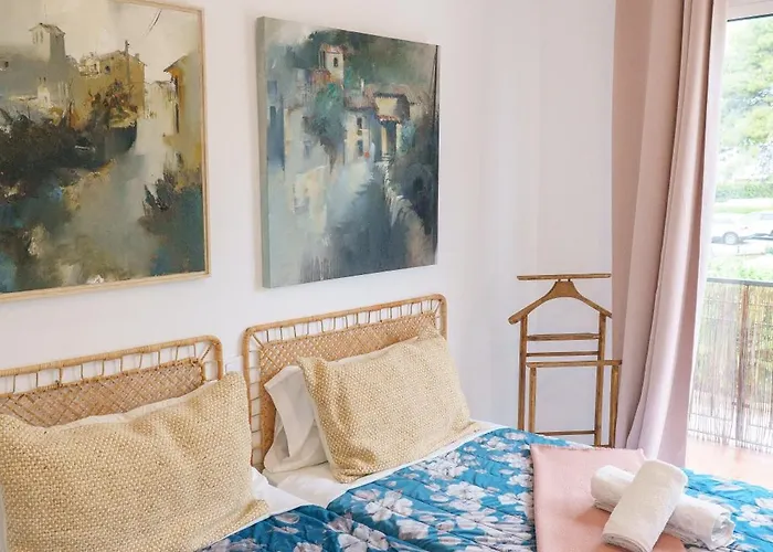 Πανσιόν Sitges Beach Hostal