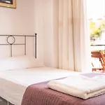 게스트하우스 Sitges Beach Hostal *