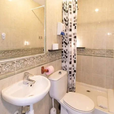Sitges Beach Hostal *