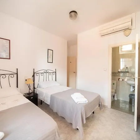 Pensjonat Sitges Beach Hostal