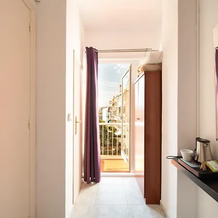 Sitges Beach Hostal Pensjonat *
