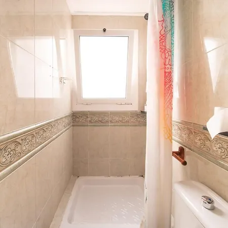 Sitges Beach Hostal * Сиджес