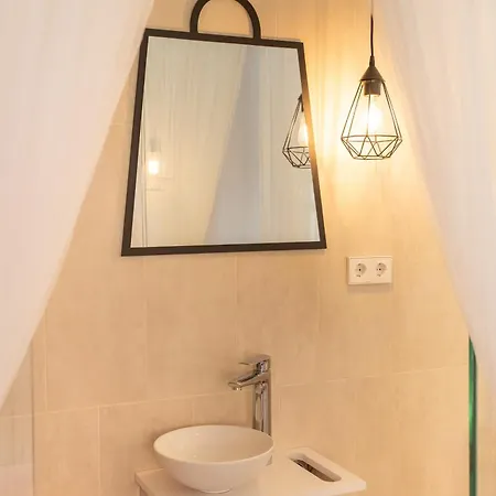 Sitges Beach Hostal Pensjonat *