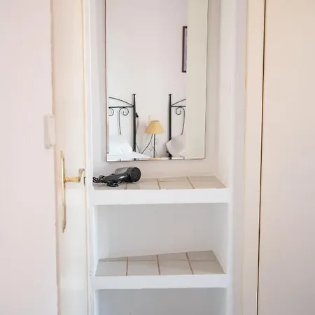 Sitges Beach Hostal Гостьовий будинок *